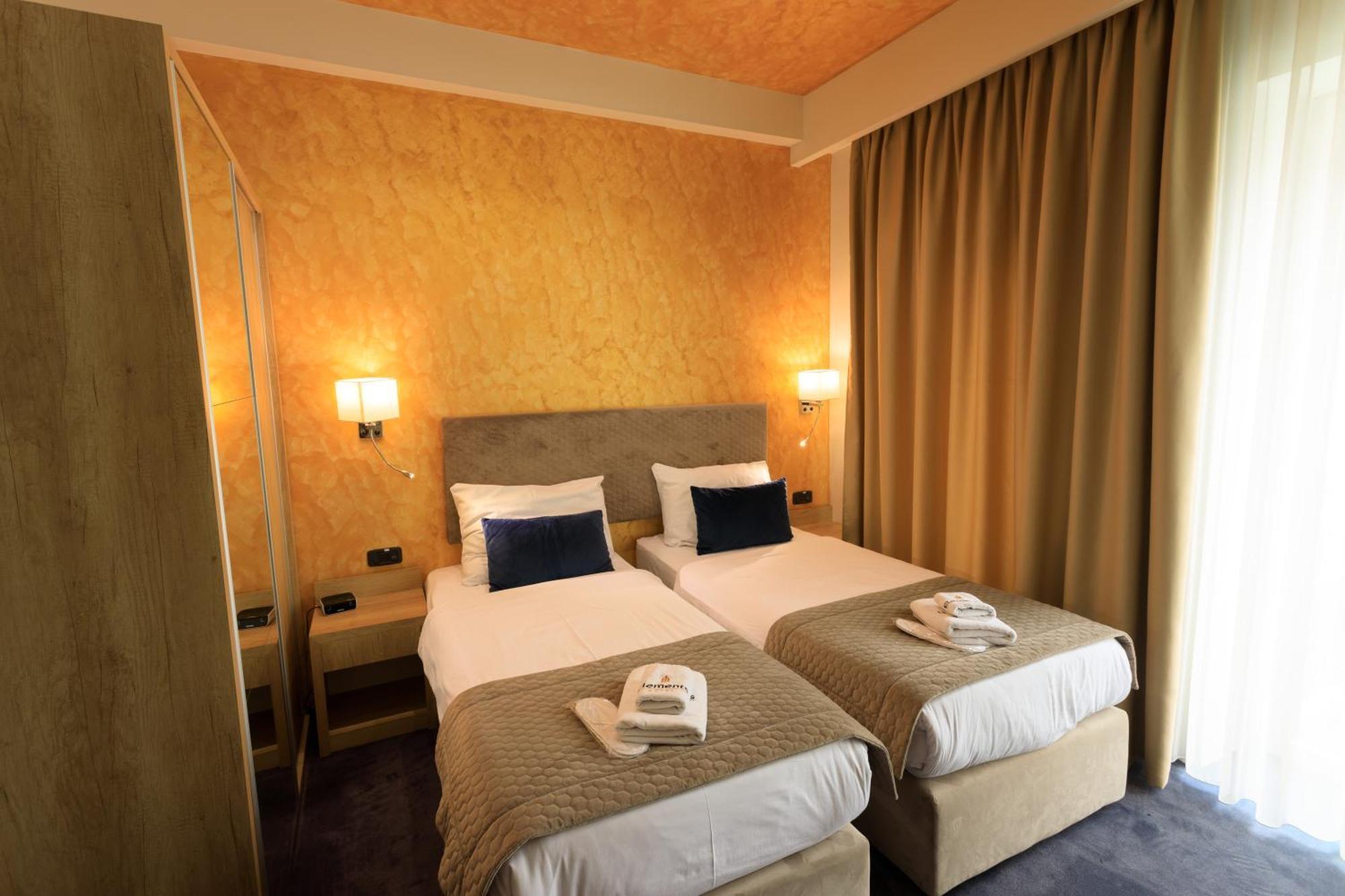 Hotel Elements Novi Pazar Exterior foto